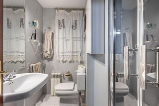 Piso en venta en Camino de Ronda - Rosaleda en Granada
