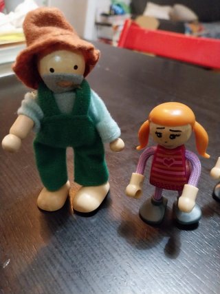 Muñecos articulados familia