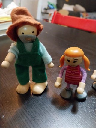 Muñecos articulados familia