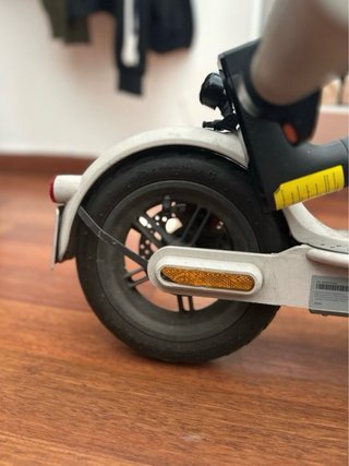 Patinete Eléctrico Xiaomi Blanco y Negro