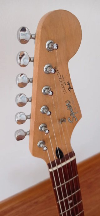 Guitarra eléctrica Squier Stratocaster Japón 1993
