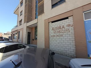 Local comercial en venta en Barrio Bajo en San Juan de Aznalfarache