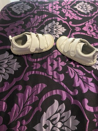 Zapatos Feroz Niña/Niño Blancos Velcro