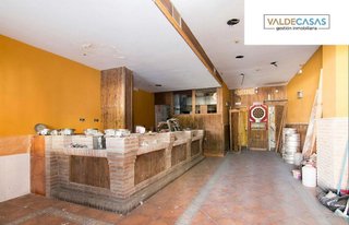 Local comercial en venta en Cervantes en Granada