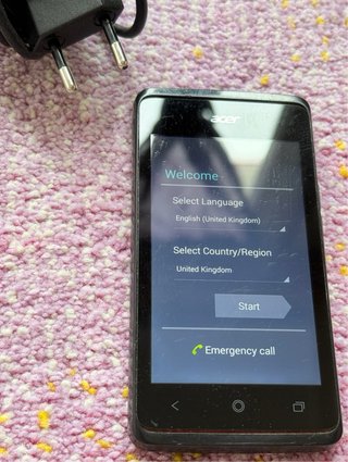 Acer Liquid Z200 libre + cargador