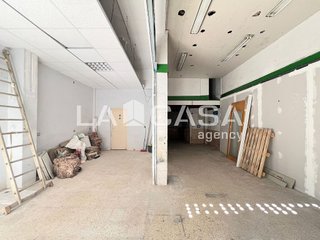 Local comercial en venta en Artigas - Llefià en Badalona
