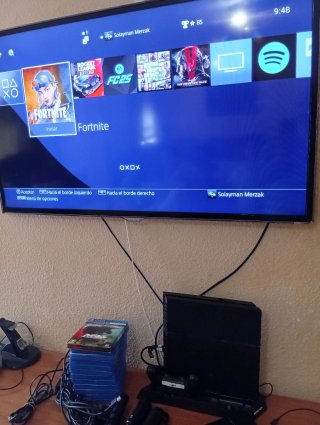 Consola PlayStation 4 Fat Negra