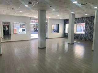 Local comercial en venta en Silla