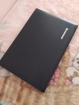 Portátil Lenovo i5 disponible
