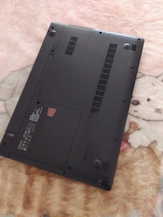 Portátil Lenovo i5 disponible