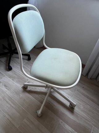 Escritorio blanco con silla - Oferta junio