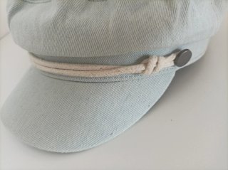Cappello estivo in denim