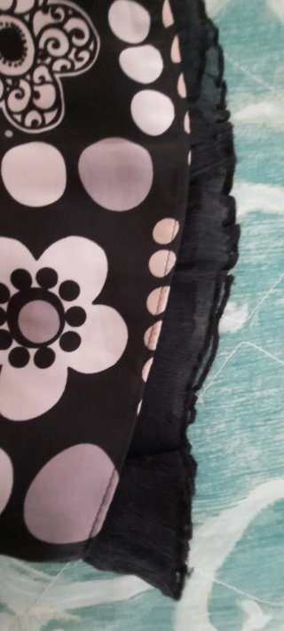 Abito estivo elegante nero multicolor lucido