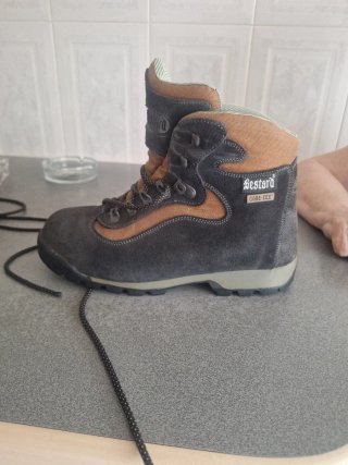 Botas de montaña Bestard nuevas