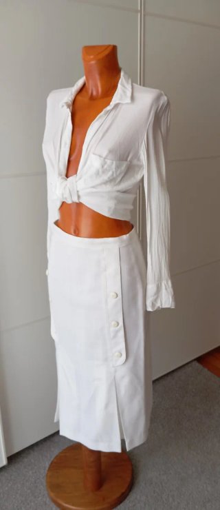 Falda blanca vintage botones. Nueva.