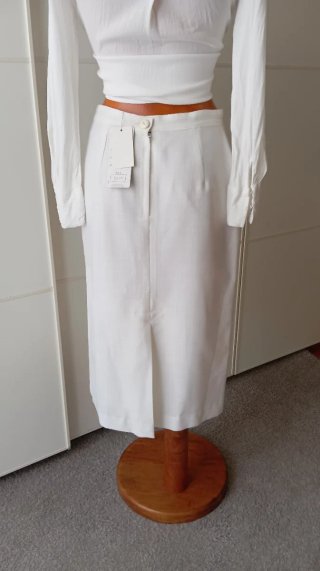 Falda blanca vintage botones. Nueva.