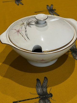 Sopera vintage porcelana floral