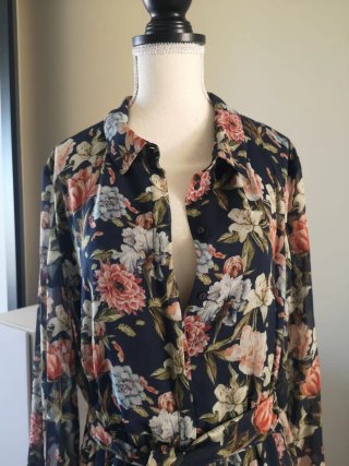 Vestido Cortefiel estampado floral talla XL