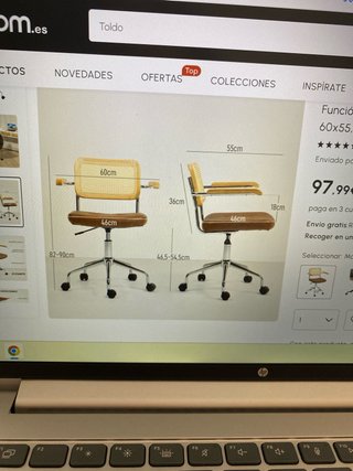 Silla de oficina con ruedas y ratán