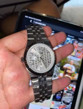Reloj poedagar Plata y Blanco