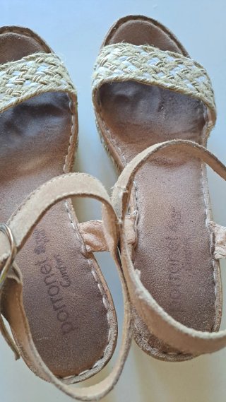 Sandalias Porronet. T 38. Plataforma
