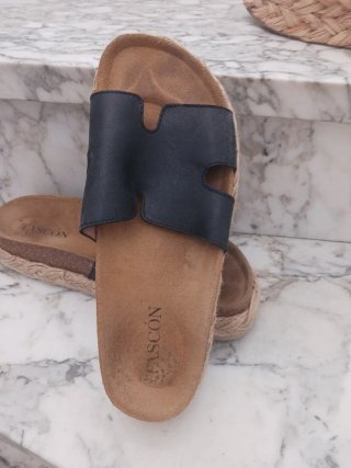 Sandalias negras Tascon