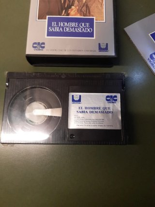 Película Beta El Hombre Que Sabía Demasiado