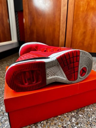 Nike Air Jordan Academy Rojo/Negro