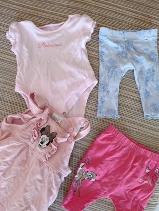 PACK ropa - BEBÉ niña + hamaca para la bañera