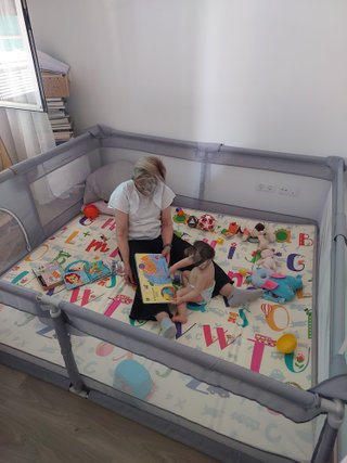 Parque infantil bebé con colchoneta