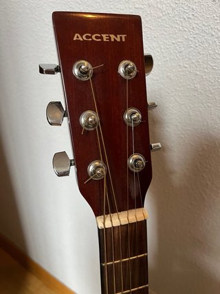 Guitarra Acústica Accent con Accesorios
