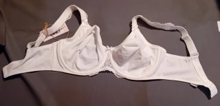 Sujetador blanco talla EU75F con aros
