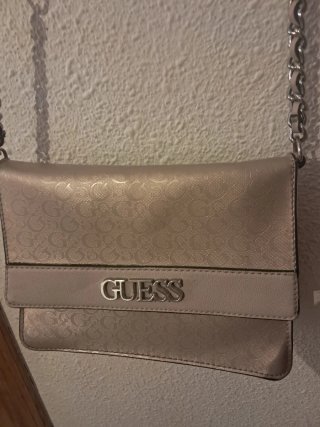 Bolso Guess Beige y Dorado