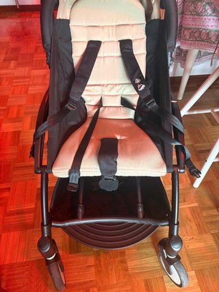 Silla de paseo Yoyo IMPECABLE!!! Incluye extra