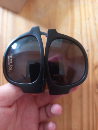 Gafas de sol negras