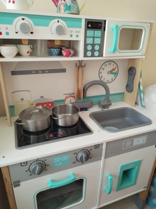 Cocinita de madera infantil