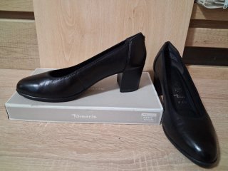 Vendo zapatos de salón negros de la marca Tamaris