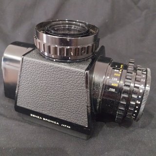 Zenza Bronica Formato Medio Profesional