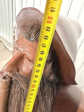 Figura antigua de madera maciza