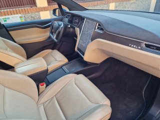 Tesla Model X 2016