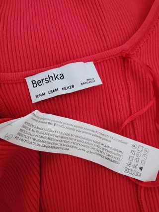 Vestido Bershka rojo M tiras espalda