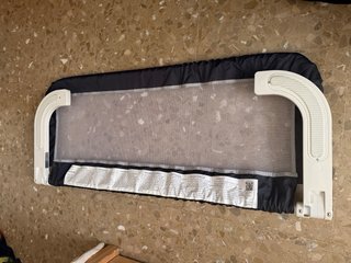 Barrera de seguridad extensible para cama