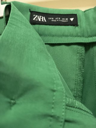 Pantalones pinza Zara verdes