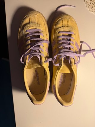 Zapatillas Adidas Spezial Amarillas y Rosas