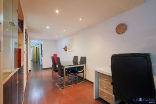 Piso en venta en El Raval en Barcelona
