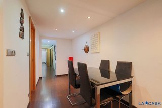 Piso en venta en El Raval en Barcelona