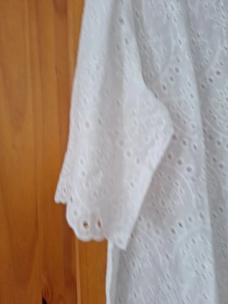 Blusa blanca bordada