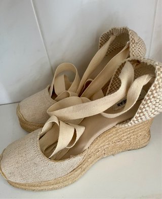 Alpargatas Pull&Bear Beige Cuña 11cm