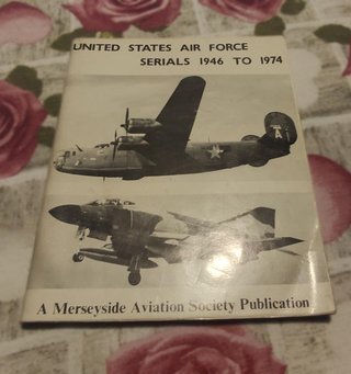 Due libri Aviazione in Inglese Serials Casualties