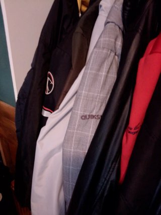 Lote Ropa: Camisas, Sudaderas y Cazadoras